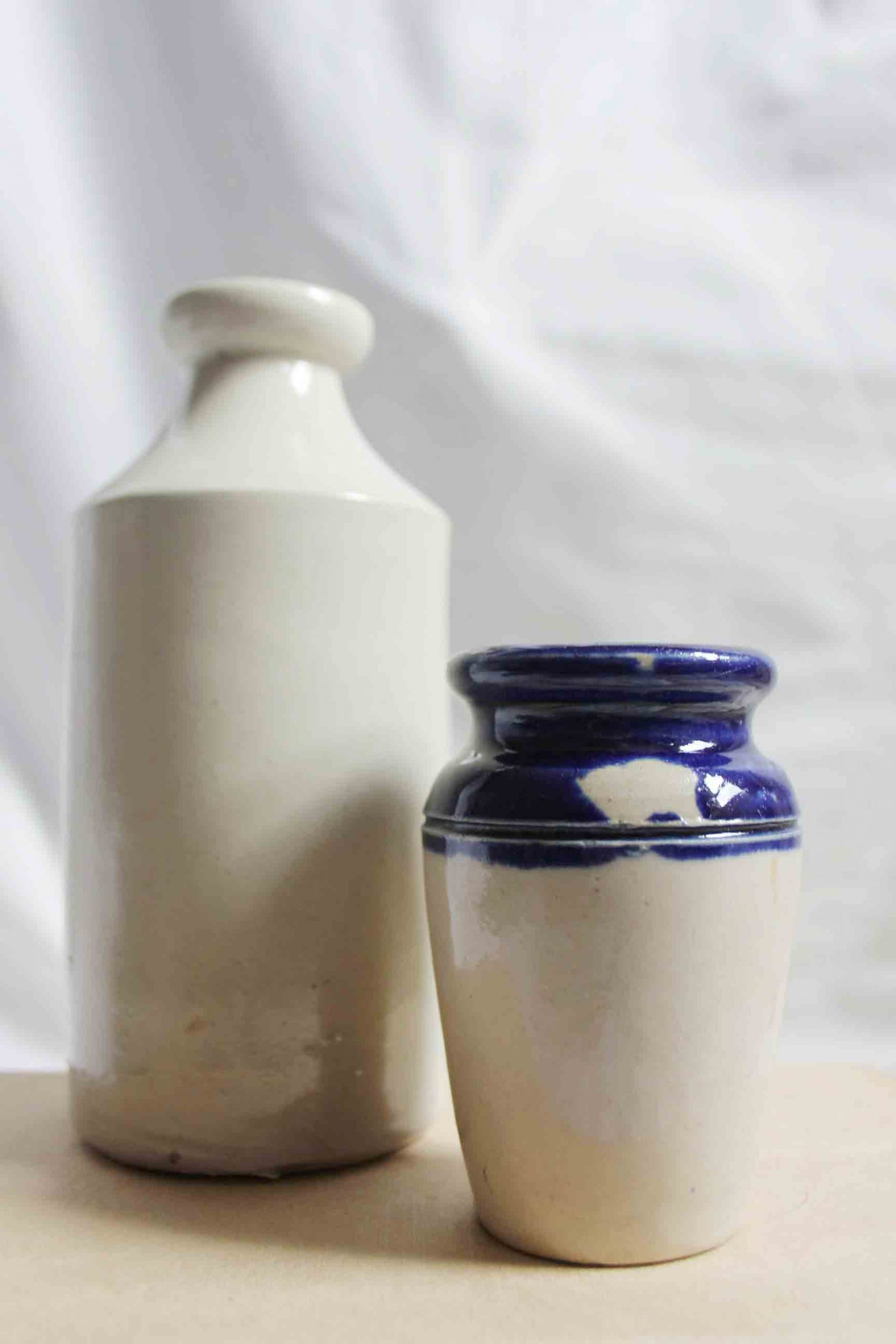 Small Vintage Stoneware White With Blue Speckles, Crock Canister With –  Funkyhouse Vintage